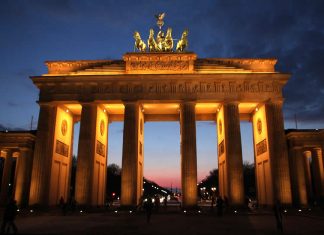 The Brandenburg Gate is a former city gate and one of the main symbols of Berlin and of Germany - travel - Berlin
