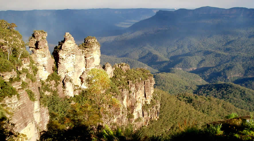 Echo Point. Three Sisters. Blue Mountains - Australia travel - NSW