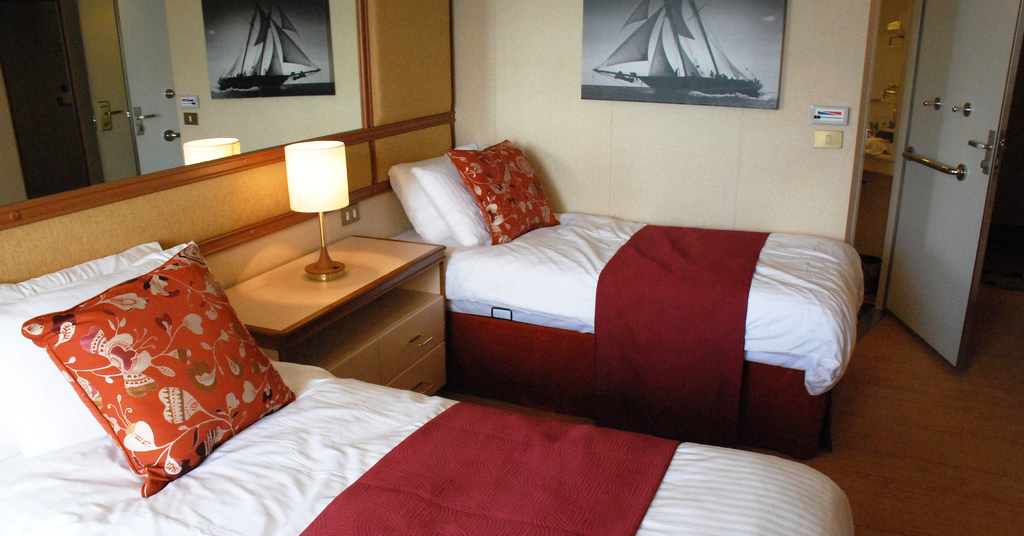 P&O Cruises Azura - cruise ship cabin interior type - Travel from and to Australia - Cruise