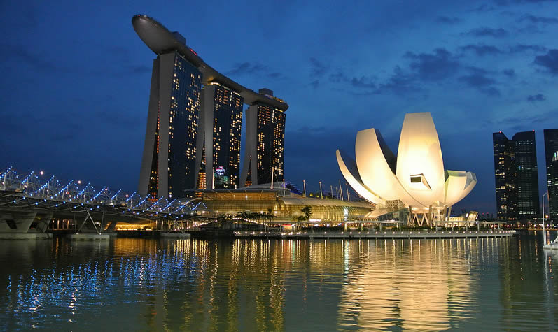 Singapore Marina Bay Sands at twilight - The Must Visit Destinations in Singapore