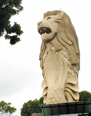 The Merlion - Singapore - The Must Visit Destinations in Singapore