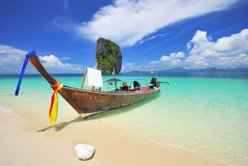 Thailand - Beach - Asia travel - Thai boat in south of Thailand | Australian Travel & Photography Inspiration - Go For Fun