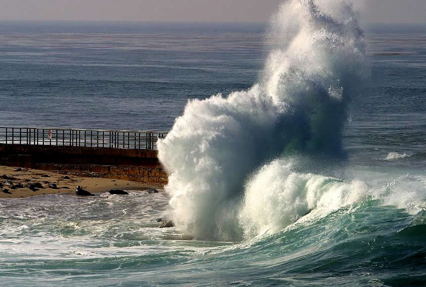 Waves, La Jolla | Australian Travel and Activity Community - Go For Fun