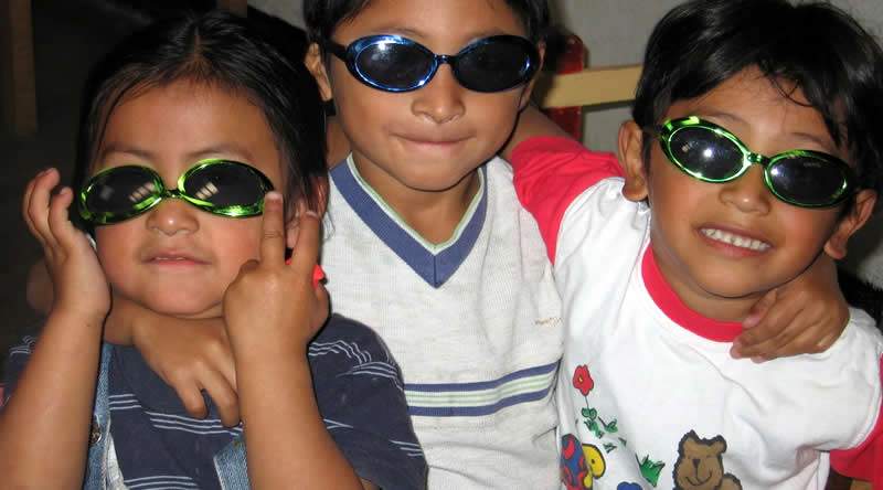 Kids in sunglasses - sun protection