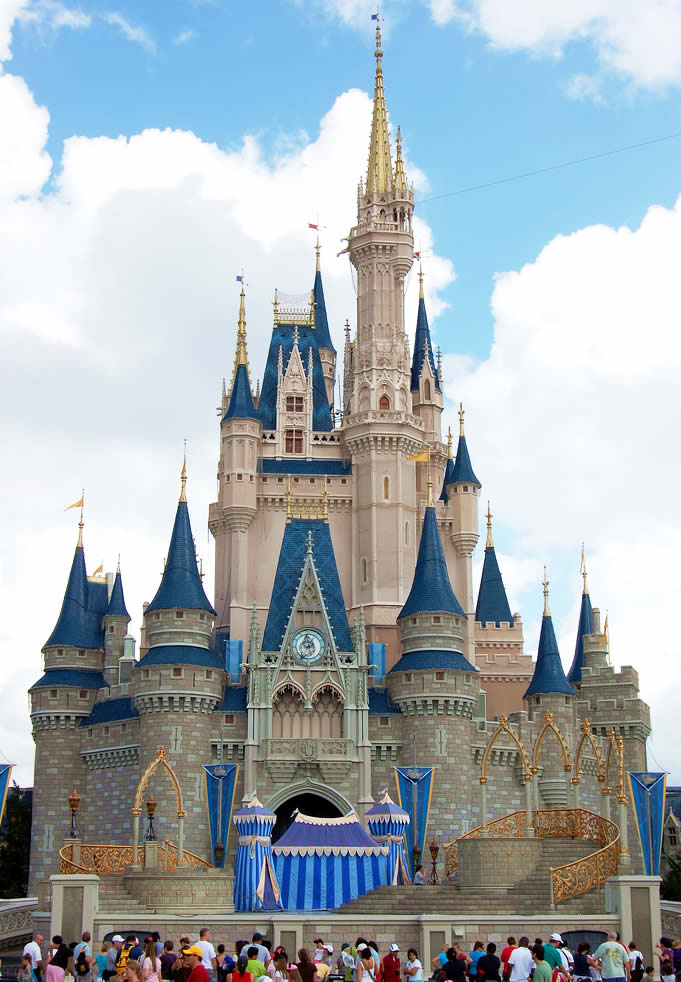 Le château de cendrillon à Disney-land en Floride