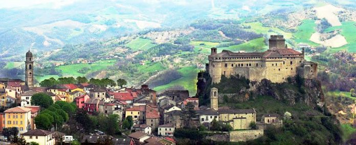 Panorama with the Bardi Castle - Italy