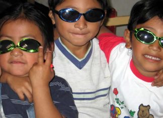 Kids in sunglasses - sun protection