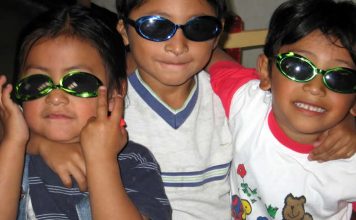 Kids in sunglasses - sun protection